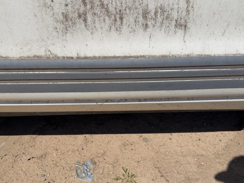 1993 Oldsmobile Eighty-eight (80 & Up) Front Door Moulding LH