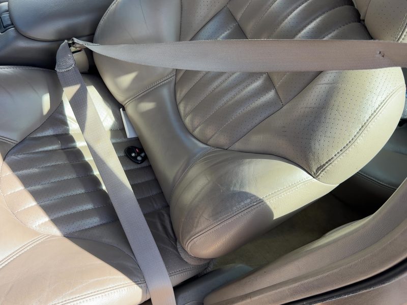 1999 Pontiac Bonneville (80 & Up) Front Seat Belt LH