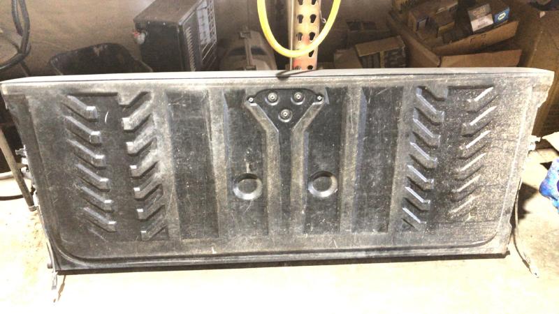 2002-2006 Avalanche 1500 Trunk/Decklid/Hatch/Tailgate