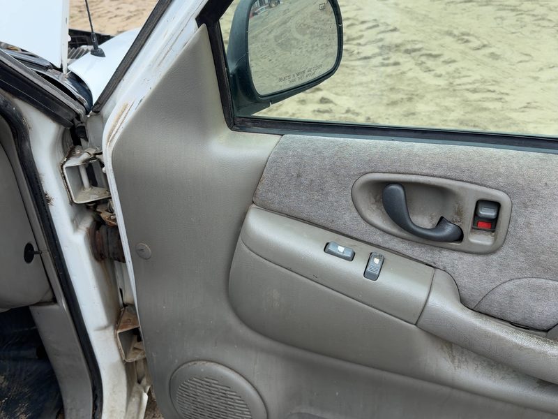1998-2001 Blazer S10/jimmy S15 Front Door Trim Panel RH