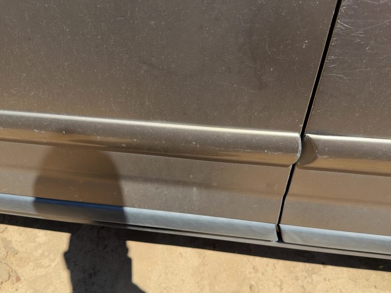 2002-2006 Honda Crv Front Door Moulding LH