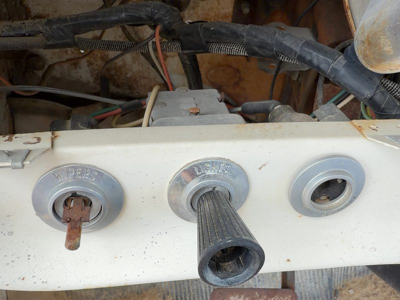 1968 Ford Pickup F350 Series Headlight Switch (Dash Mtd)