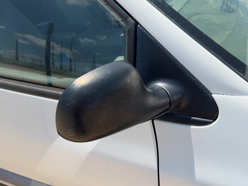 1996-2000 Chrysler Town & Country Door Mirror RH