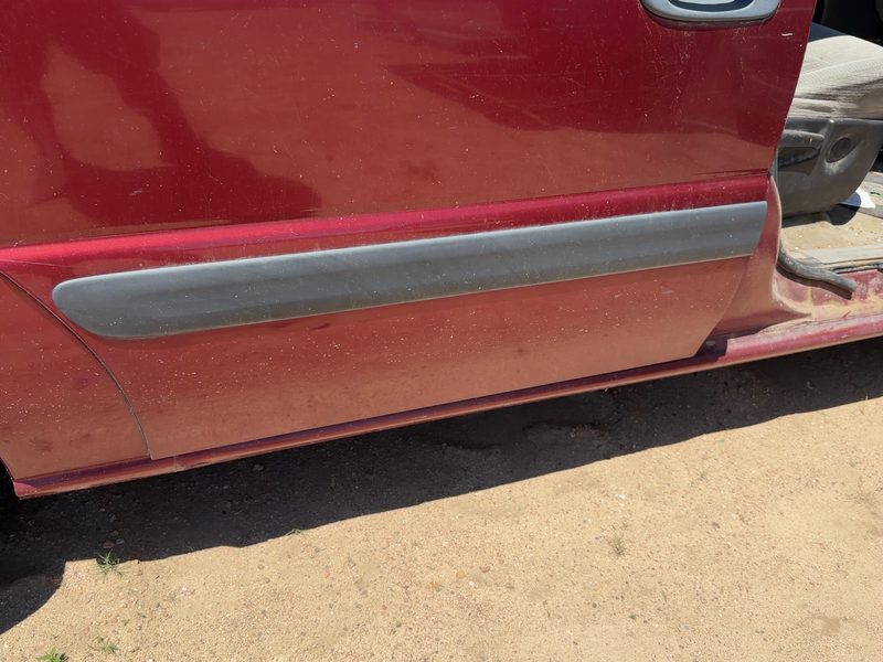 2003 Chevrolet Venture Rear Door Moulding RH