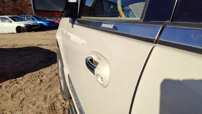 2007-2017 Lincoln Navigator Front Door LH