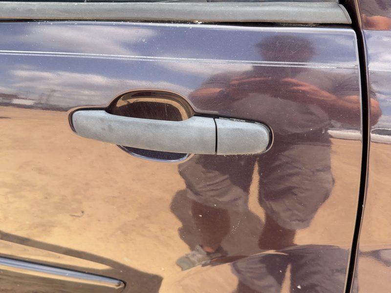 2005-2010 Chevrolet Equinox Outside Door Handle LH
