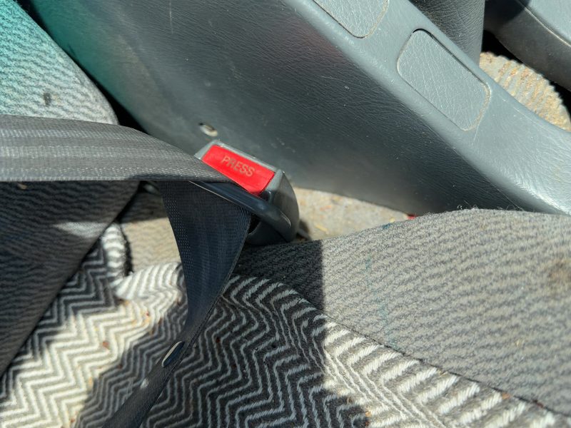 1997 Honda Civic (see Also Delsol & Crx) Front Seat Belt RH