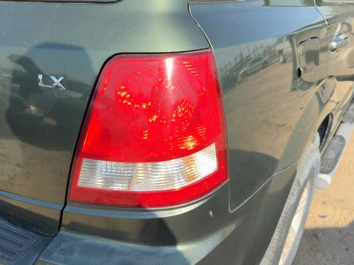2003-2006 Kia Sorento Passenger Right Tail Light Brake Lamp Oem Rear 924023E030