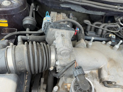 2005-2006 Chevy Equinox Throttle Body Valve Oem With Sensors 3.4L 12589308