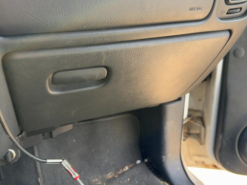 02 Chevy S10 Blazer Glove Box Assembly Complete Door With Latch Oem Graphite 12H