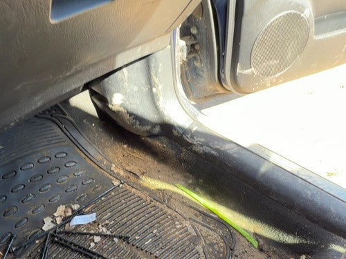 03-08 Toyota Matrix Xr Passenger Right Lower Kick Trim Panel Oem