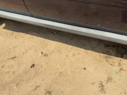 06-09 Chevy Equinox Passenger Right Lower Rocker Panel Moulding Side Skirt Oem