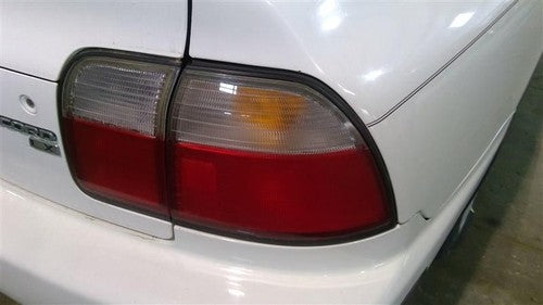 96-97 Honda Accord Passenger Tail Light Brake Lamp Coupe Quarter Panel Mounted