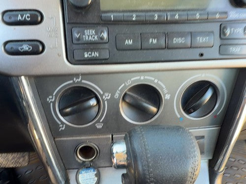 03-05 Matrix Xr Temperature Control Module In Dash Heater Ac Head Unit Oem