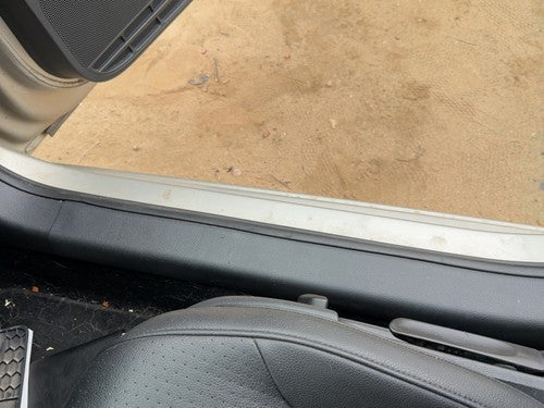 2011-2018 Volkswagen Jetta RH Door Sill Scuff Plate 5C685337282V