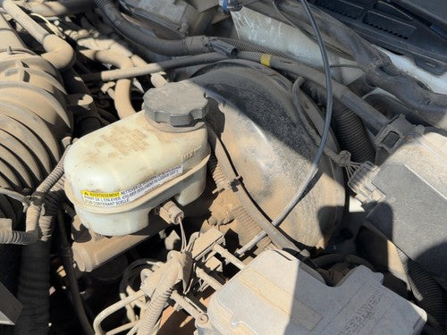 2002 Chevy S10 Blazer Power Brake Booster with Master Cylinder 4.3L 15234951