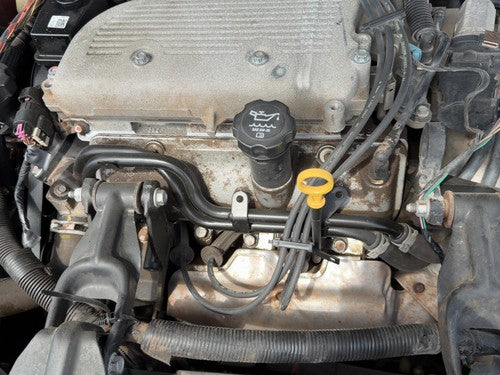 2006-2011 Chevy Impala Driver Left Valve Cover Oem 3.5L 3.9L 12591711