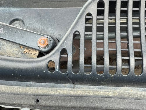 2002 Chevy Express Van 2500 Windshield Wiper Cowl Vent Trim Panel Oem Cover