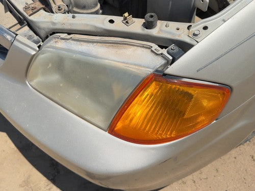 1999-2000 Mazda Protege Dx Driver Left Head Light Oem Front Lamp Bj0E51040Ap1