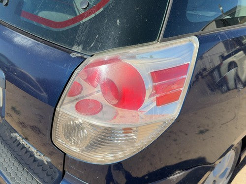 2003-2008 Toyota Matrix Xr Passenger Right Tail Light Brake Lamp Oem Rear