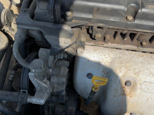 2001-2006 Hyundai Elantra Power Steering Pump With Mount Bracket Oem 2.0L