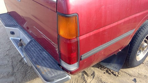 1986-1997 Nissan Hardbody Pickup Passenger Right Rear Tail Light Oem Brake Lamp