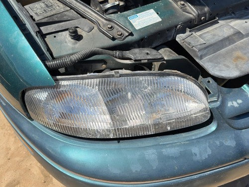 1999 Chevy Lumina Passenger Right Head Light Assembly OEM Front Lamp 10420376