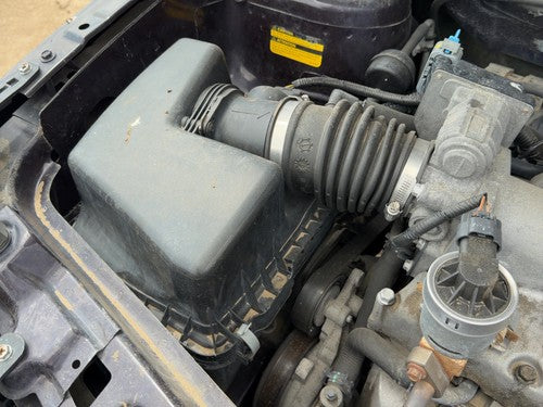 05-09 Equinox Complete Air Intake Cleaner Filter Box Housing With Tube Oem 3.4L