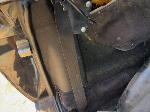 80 Mercedes 450SL 107 Passenger Right Front Seat Belt Retractor OEM Black