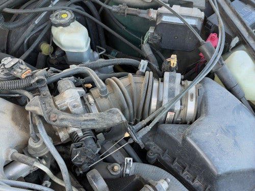 94-01 Lumina Complete Air Intake Cleaner Filter Box Housing With Tube Oem 3.1L