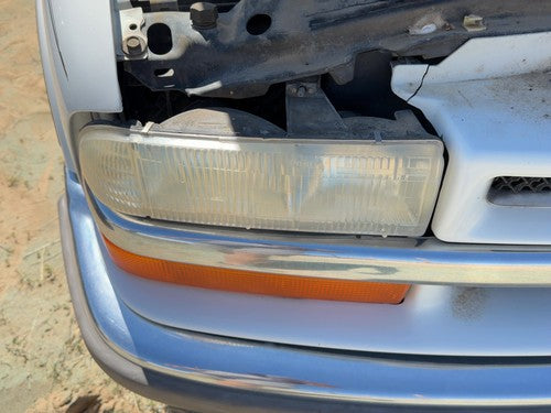 1998-2005 Chevy S10 Blazer Passenger Right Head Light Oem Front Lamp 16526218