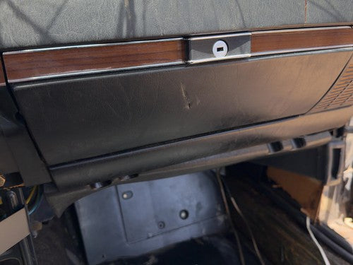 1980 Mercedes 450Sl 107 Glove Box Assembly Complete Door With Latch Oem Black