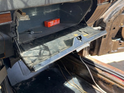 1980 Mercedes 450Sl 107 Glove Box Assembly Complete Door With Latch Oem Black