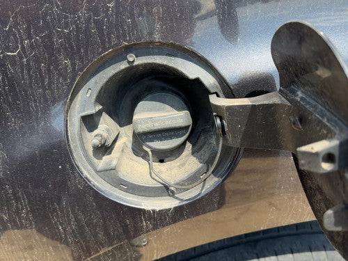 2010-2017 Chevy Equinox Fuel Filler Neck Assembly With Gas Cap Oem 20853512