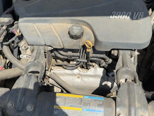 2006-2011 Chevy Impala Driver Left Valve Cover Oem 3.5L 3.9L 12591711