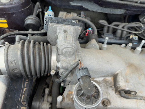 2005-2006 Chevy Equinox Throttle Body Valve Oem With Sensors 3.4L 12589308