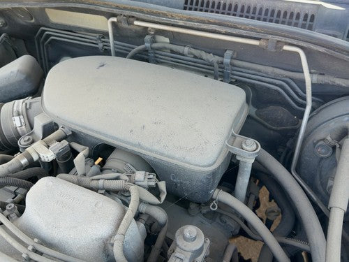 05-07 Legacy Outback Air Intake Cleaner Filter Box Housing With Tube 2.5L