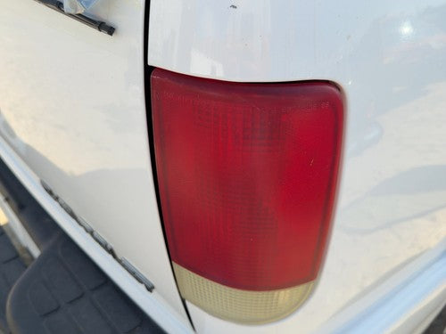 1995-2005 Chevy S10 Blazer Passenger Right Tail Light Brake Lamp Rear OEM