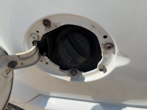 2001-2004 Chevy S10 Blazer Fuel Filler Neck Assembly With Gas Cap Oem 15191596