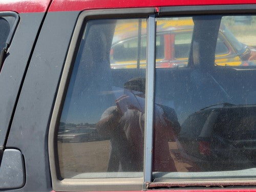 90-95 Pathfinder Passenger Right Rear Vent Window Back Door Glass With Frame Oem
