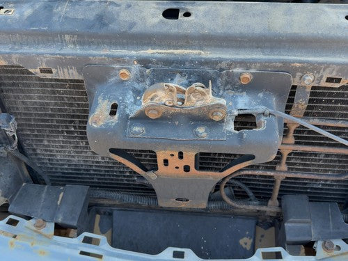 1998-2005 Chevy S10 Blazer Hood Latch Assembly With Bracket Oem 15009394