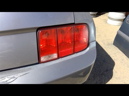 2005-2009 Ford Mustang Passenger Right Tail Light Oem Rear Brake Lamp