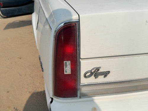 1985-1990 Oldsmobile 98 Driver Left Tail Light Brake Lamp Oem Rear 00919889
