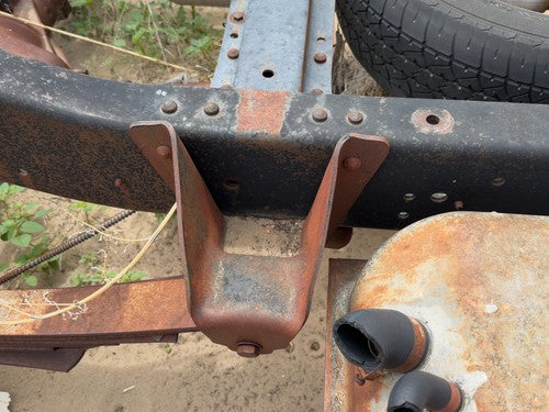 73-87 Chevy Silverado C20 Pickup Passenger Right Front Leaf Spring Shackle 2WD