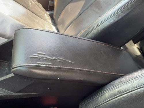 14-15 Equinox Center Console Lid Only Oem Arm Rest Fold Down 2.4L Black 01A