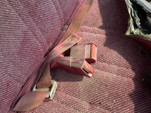 1991 Dodge Dakota Passenger Right Front Seat Belt Buckle Receiver Oem Red