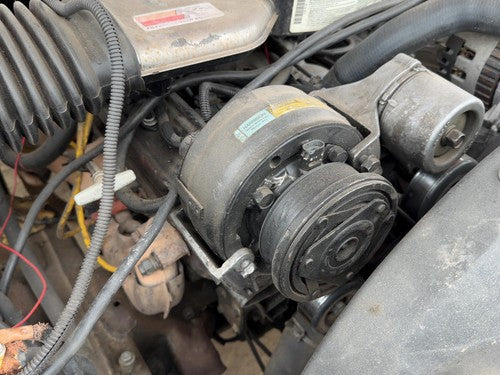 93-94 Chevy Silverado 1500 Ac Compressor Air Conditioner Pump Assembly Oem 5.7L