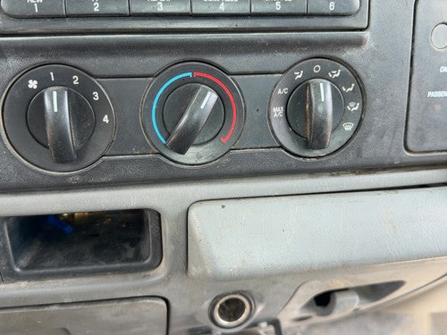 2005-2007 Ford F350 Temperature Control Module In Dash Heater Ac Head Unit Oem