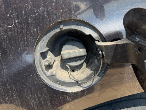 2010-2017 Chevy Equinox Fuel Filler Neck Assembly With Gas Cap Oem 20853512