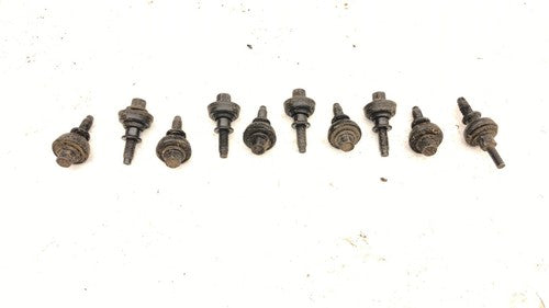 2003 Ford Escort Valve Cover With Bolts Hardware Oem 2.0L